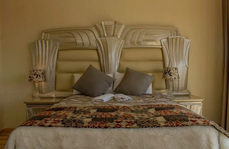 Family Room - R1,500